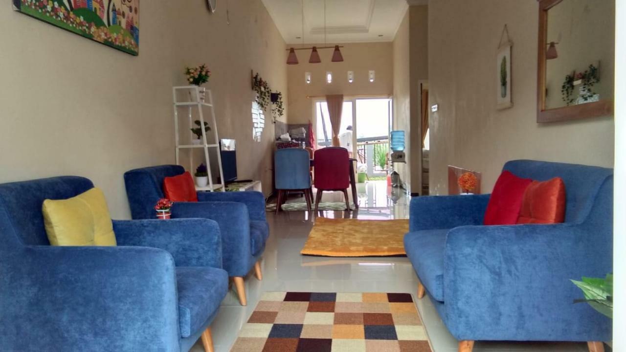Homestay Wahyudi 1 Syariah Tlekung Екстер'єр фото