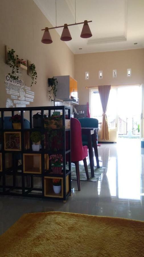 Homestay Wahyudi 1 Syariah Tlekung Екстер'єр фото