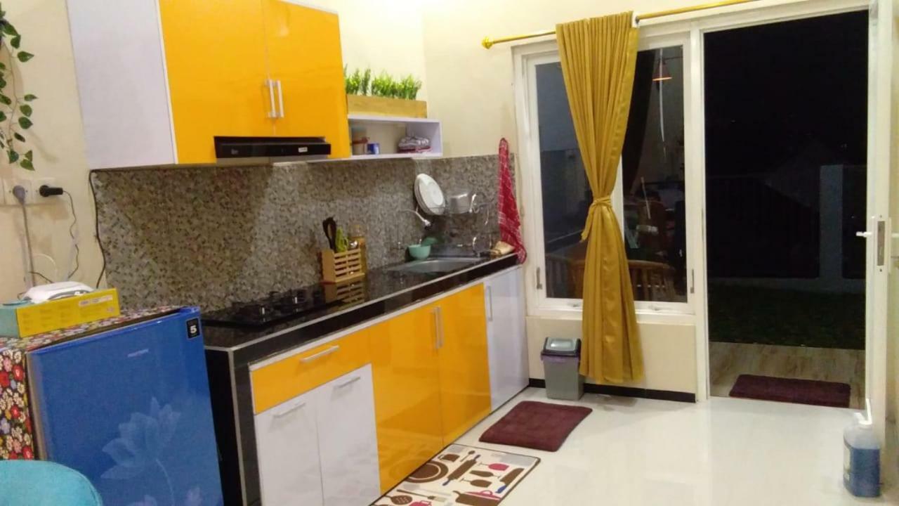 Homestay Wahyudi 1 Syariah Tlekung Екстер'єр фото